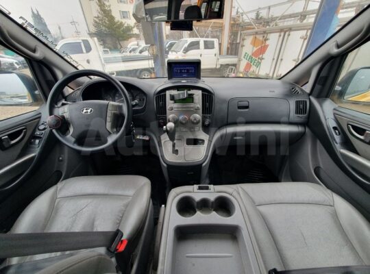 Microbus 2016 Hyundai starex