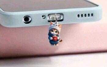 Charm Gatito Abrigado para Celular
