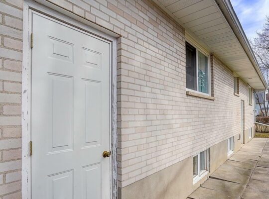 366 MAIN STREET N, Markham, Ontario M3P 1Z3 CASA